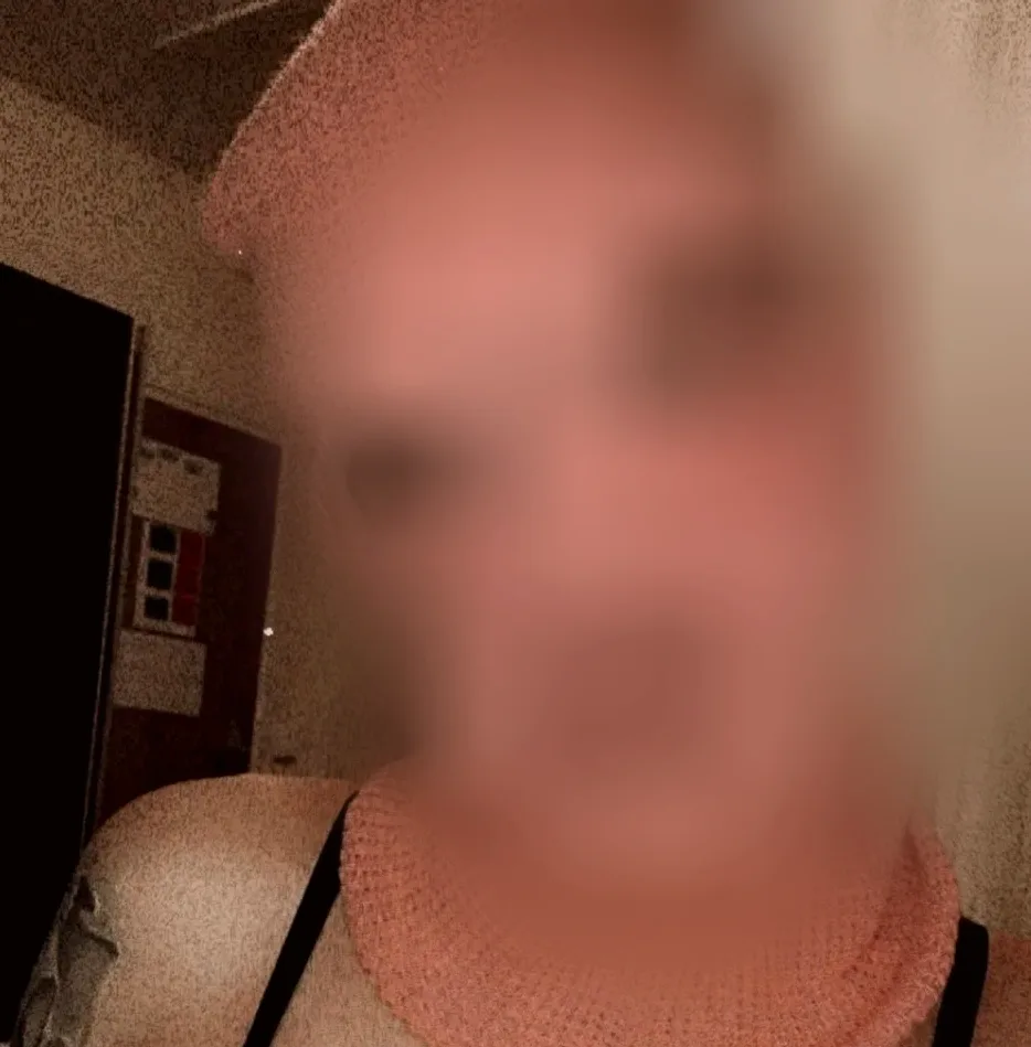 Alexandra, 31 anni