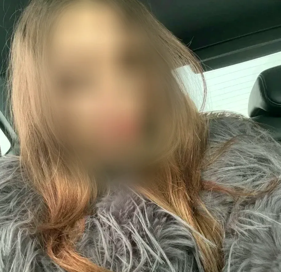 Monica, 19 anni